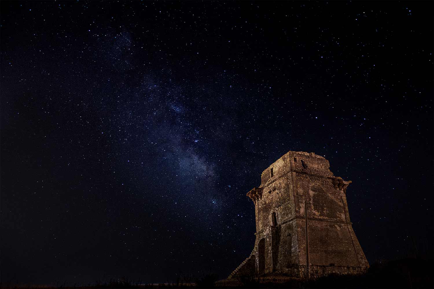 Notte stellata alla Torre di Manfria (CL), sec. XVI