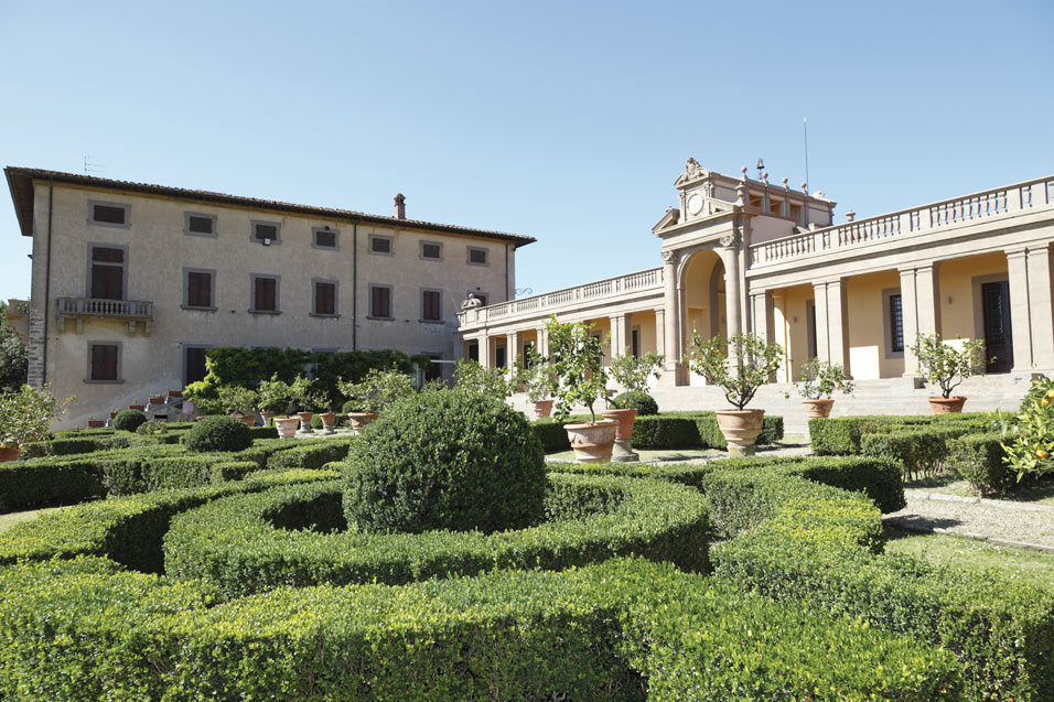 Villa Caruso, Lastra a Signa (FI) © mauro paolo cascasi/AdobeStock