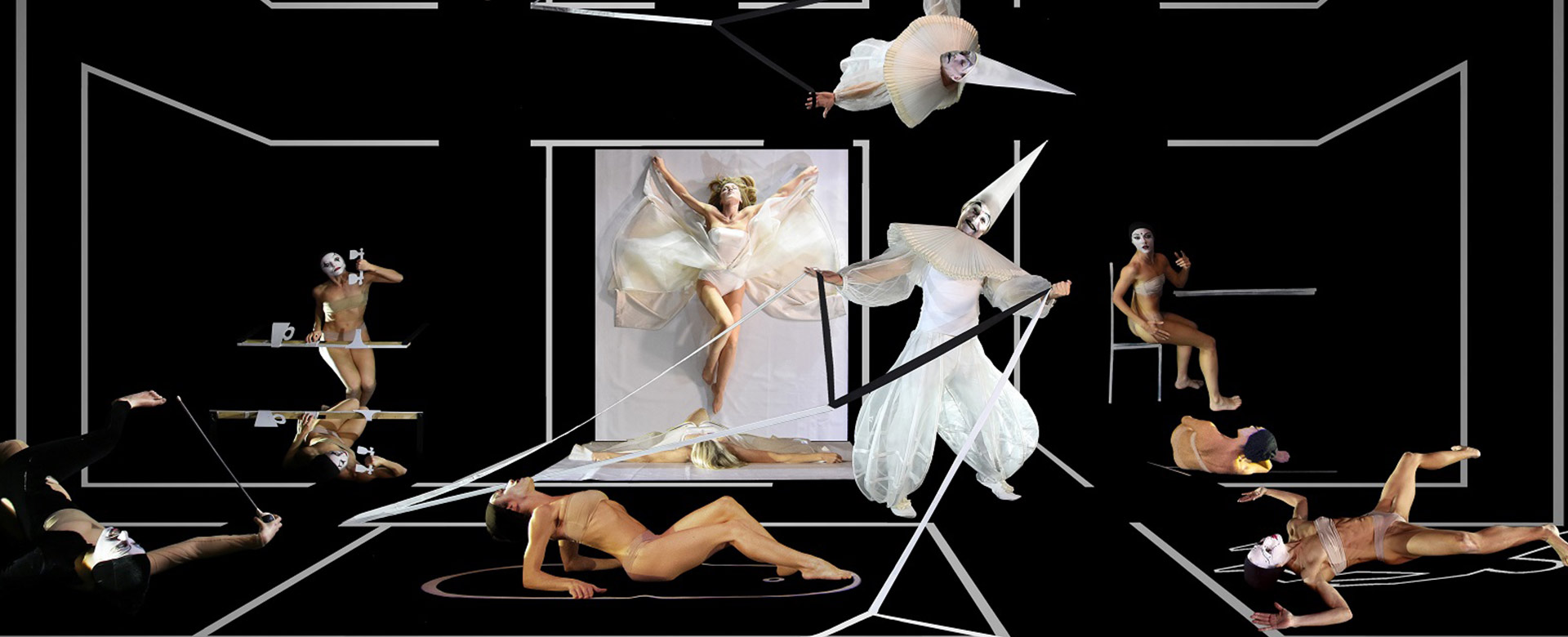Una scena dallo spettacolo Fellini Dream, al Teatro Biondo di Palermo dal 7 al 12 dicembre  ©Emiliano Pellisari