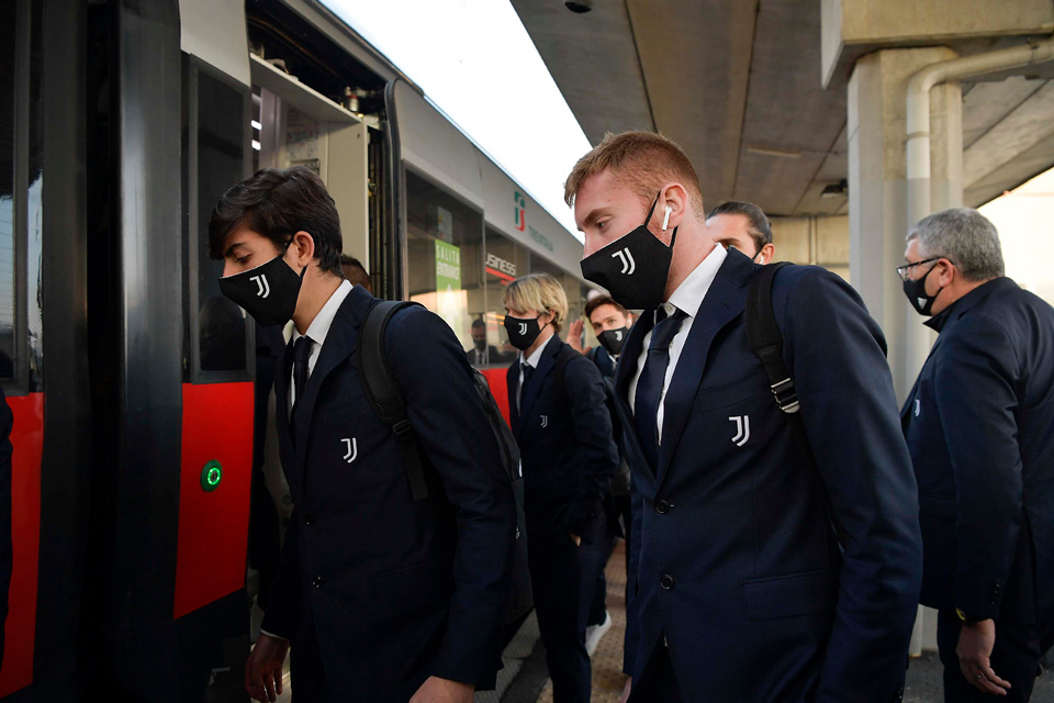 I calciatori della Juventus salgono a bordo del Frecciarossa in direzione Reggio Emilia, in vista della finale della Supercoppa Italiana del 20 gennaio 2021