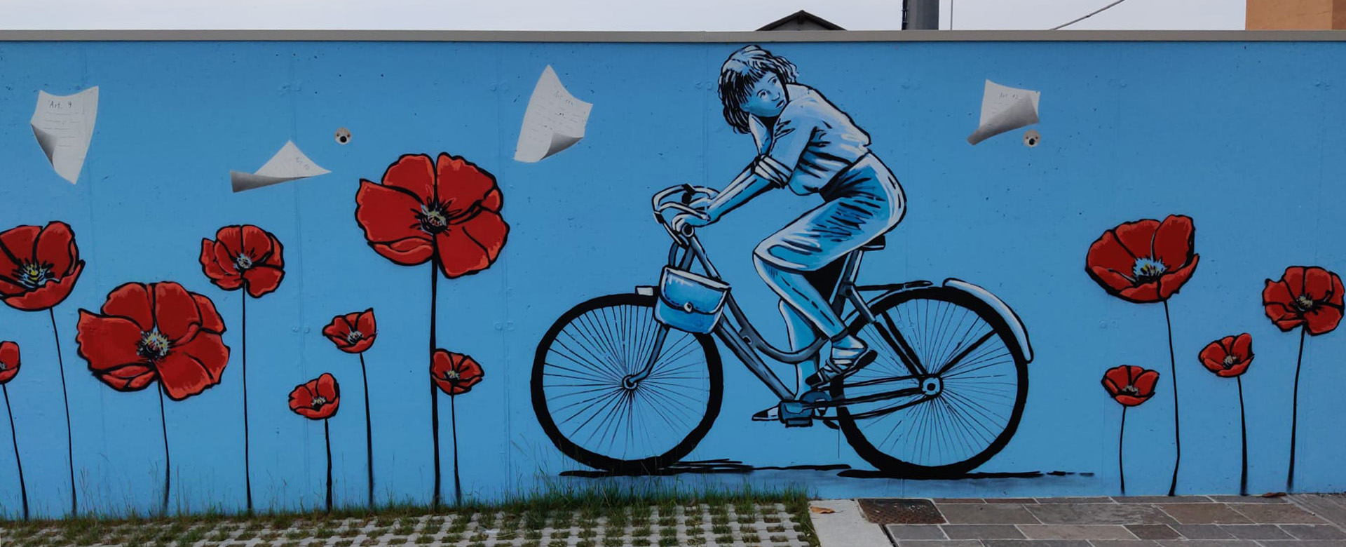 Immagine del murales della street artist Alicè
