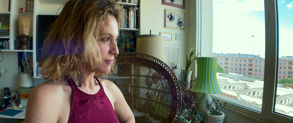 Isabella Ragonese in una scena del film Il giorno e la notte