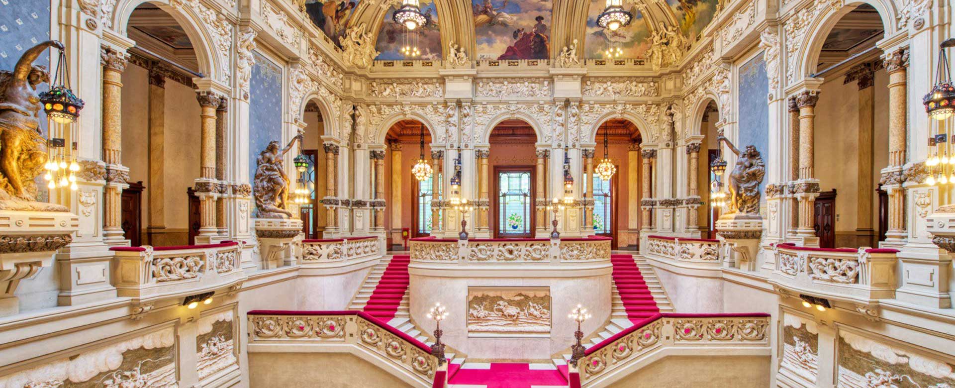 Interno del Grand Hotel a San Pellegrino Terme (BG)