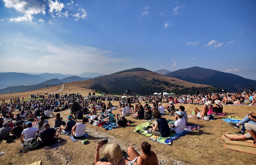 Il concerto di Brunori Sas per Suoni Controvento