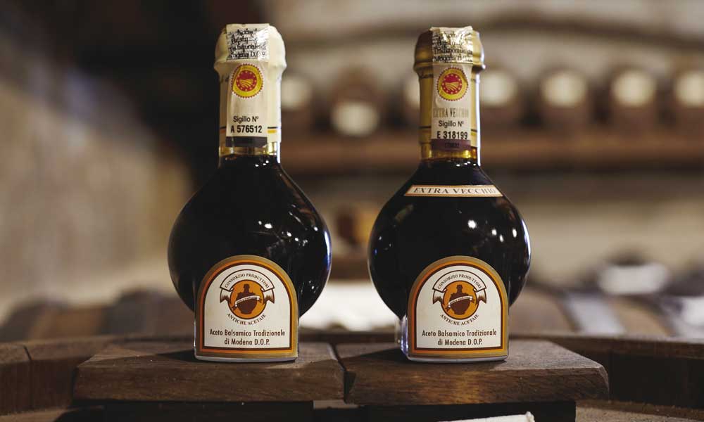 Bottiglie di aceto balsamico