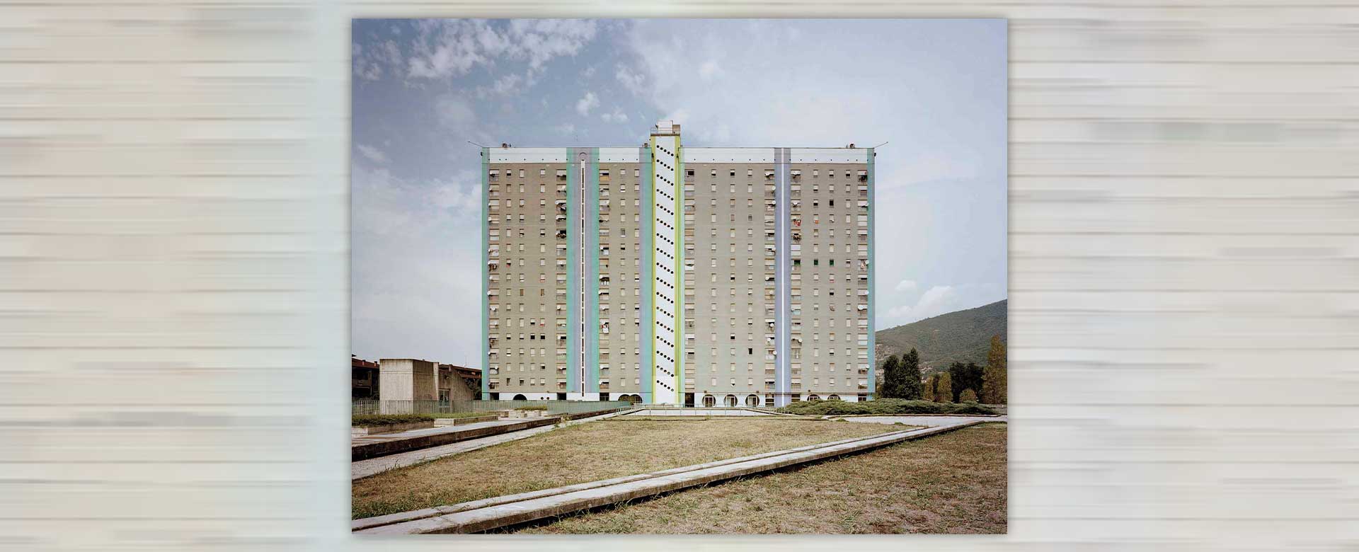 Gabriele Basilico, Brescia, 2009, foto della mostra Territori intermedi a Catania