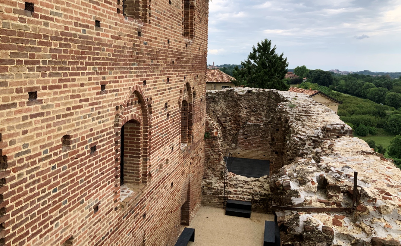 Rocca di Arignano - paesaggio esterno