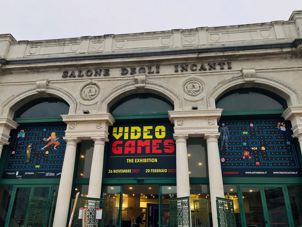 Ingresso del Salone degli Incanti di Trieste, sede della mostra Videogames. The exhibition