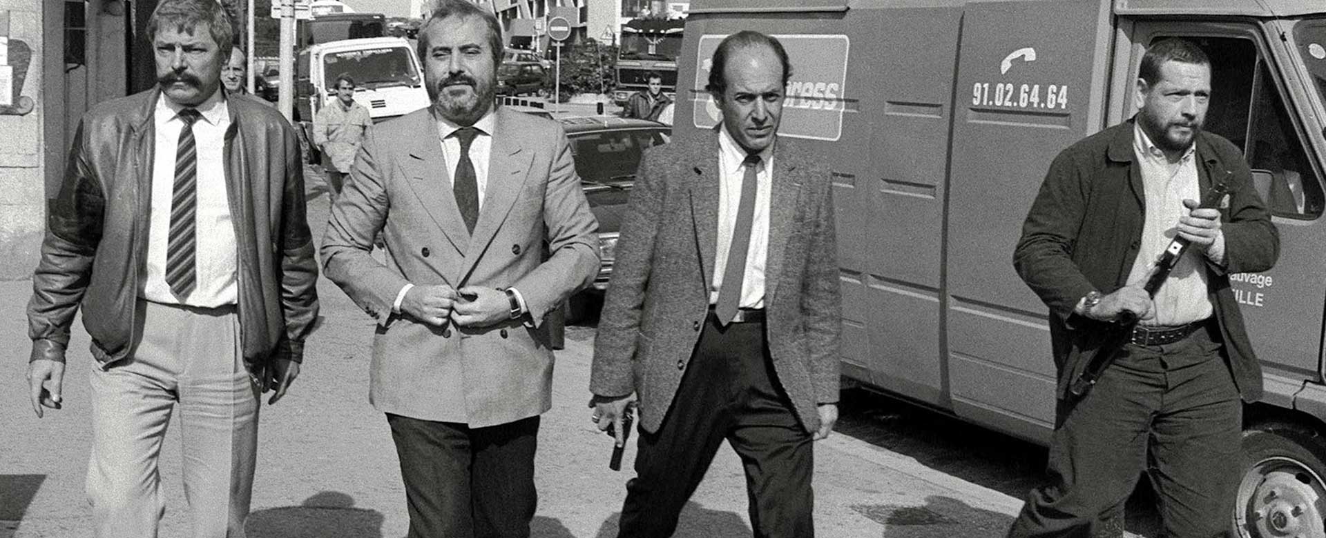 Giovanni Falcone con la sua scorta