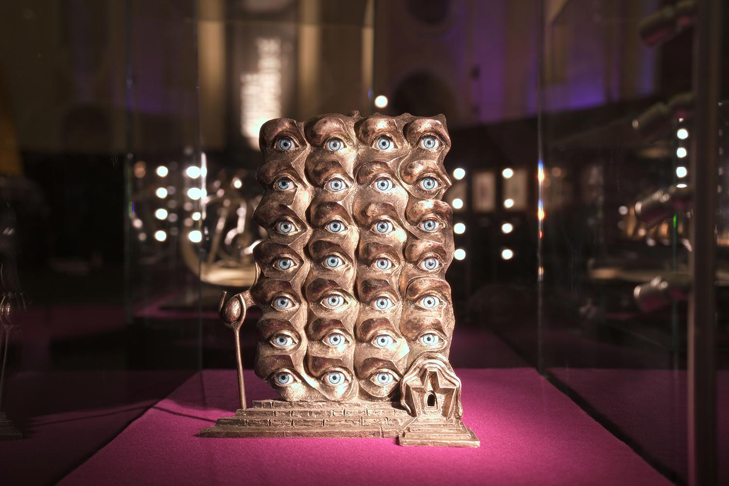 Una delle opere di Salvador Dalì esposte alla mostra Spellbound: Scenografia di un Sogno 