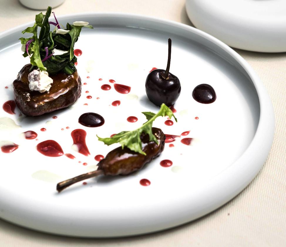Piatto con cibo