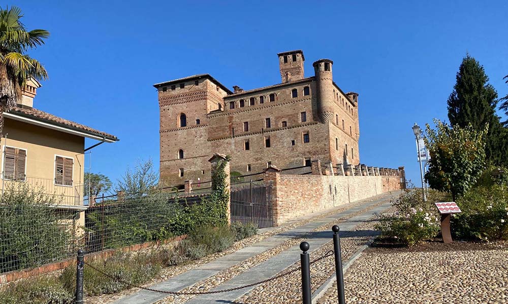 grinzane cavour castello