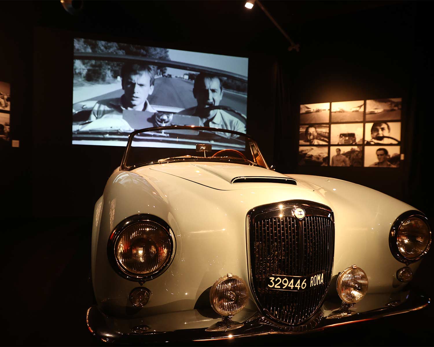 La Lancia Aurelia utilizzata nel film Il Sorpasso (1962) nella mostra Vittorio Gassman . Il centenario