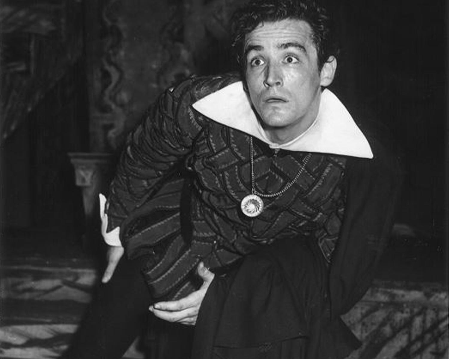 Vittorio Gassman in Amleto (1952) Prestito Museo Biblioteca Teatrale Siae © Museo Biblioteca dell’Attore di Genova