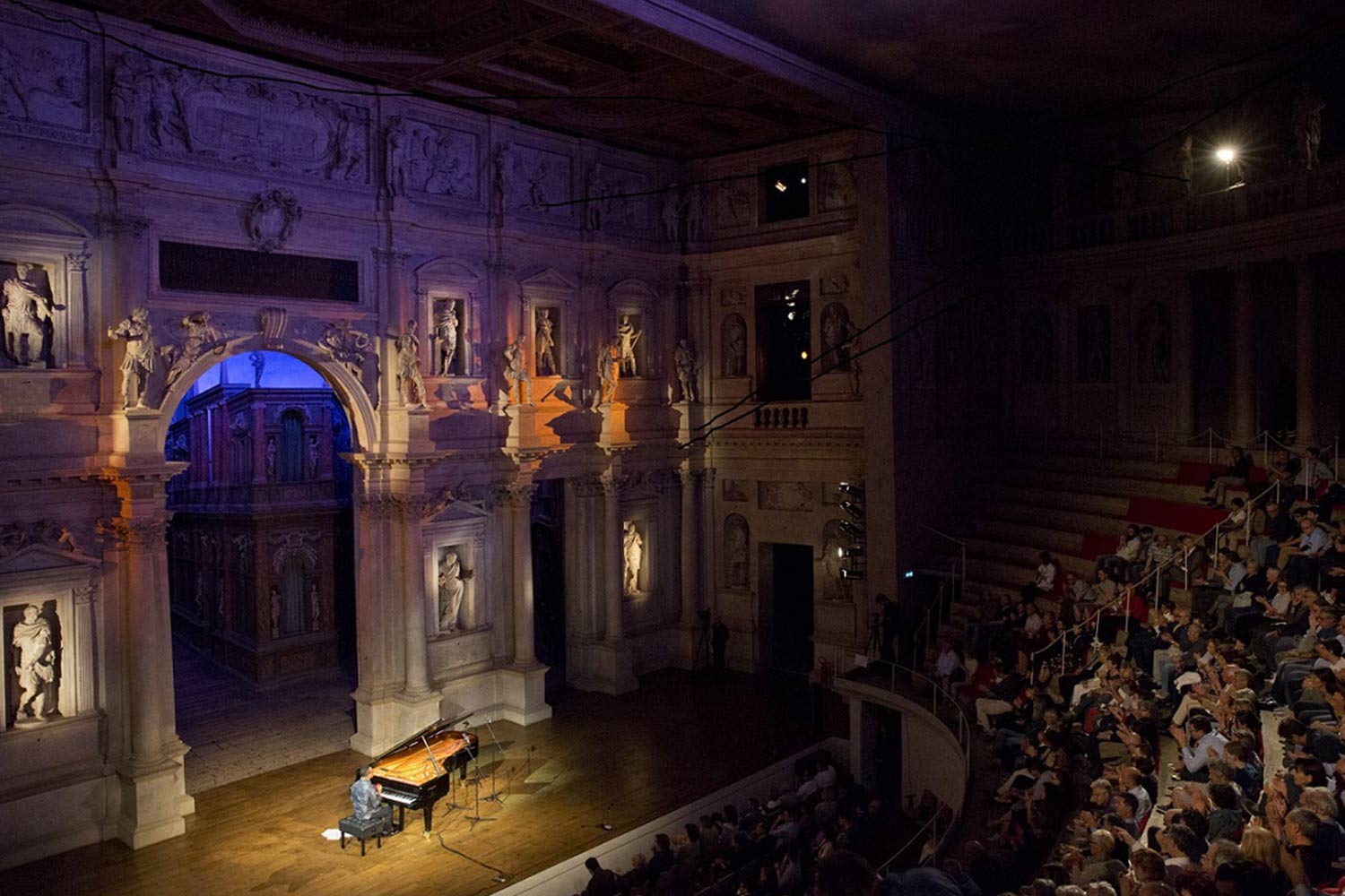 archivio Vicenza Jazz @ Teatro Olimpico con Gonzalo Rubalcaba (di Pino Ninfa)
