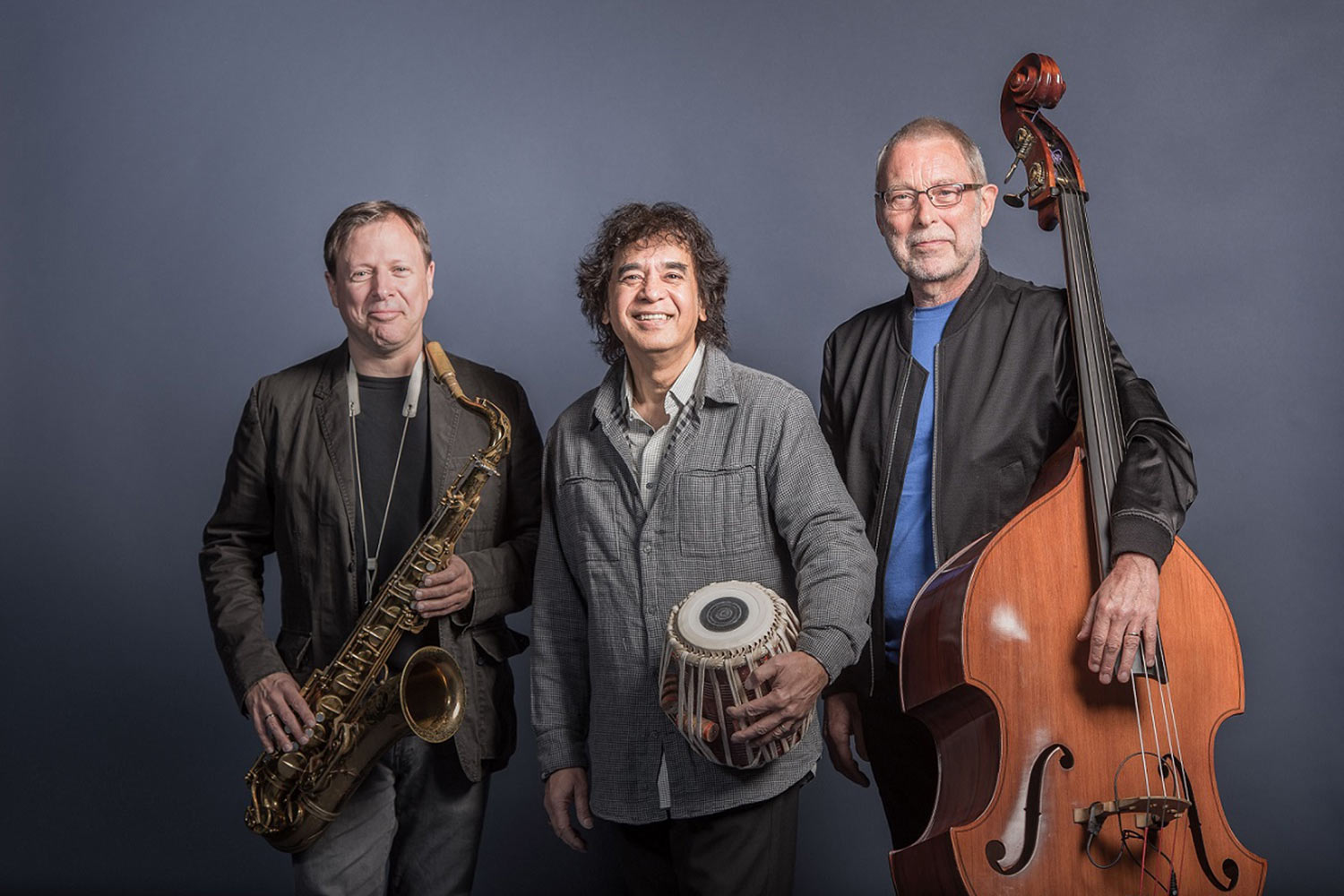 Cross Currents Trio, con Dave Holland al contrabbasso, Zakir Hussain alle tabla e alle percussioni e Chris Potter al sax tenore
