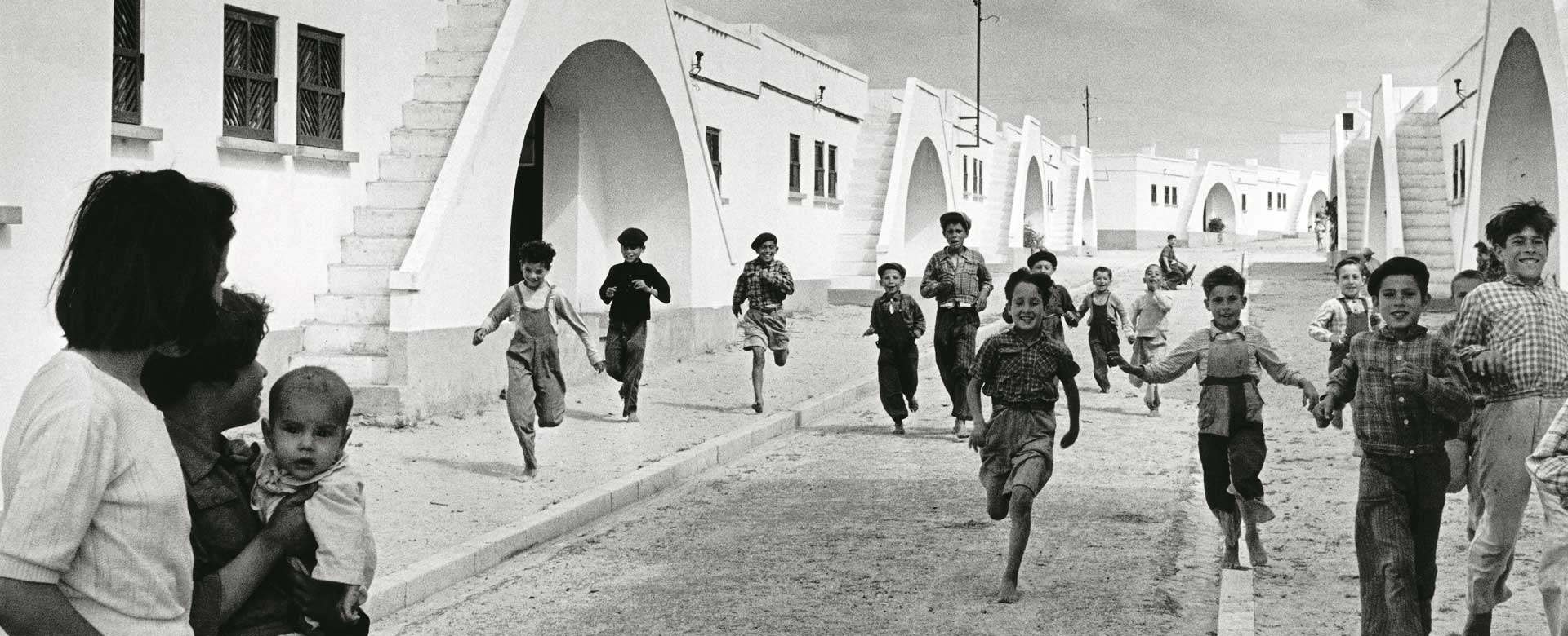 Moderno villaggio di pescatori. Olhao, Portogallo (1954) 