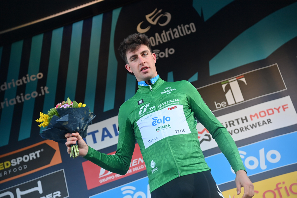 Il ciclista italiano Davide Bais premiato con la Maglia Verde Trenitalia al termine della seconda tappa della Tirreno-Adriatico