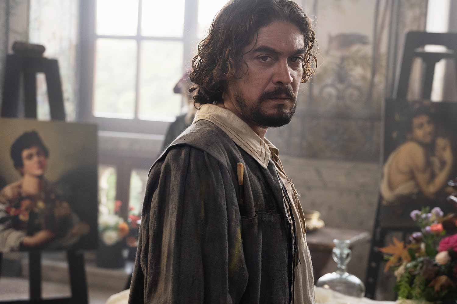 Riccardo Scamarcio nel film L’ombra di Caravaggio