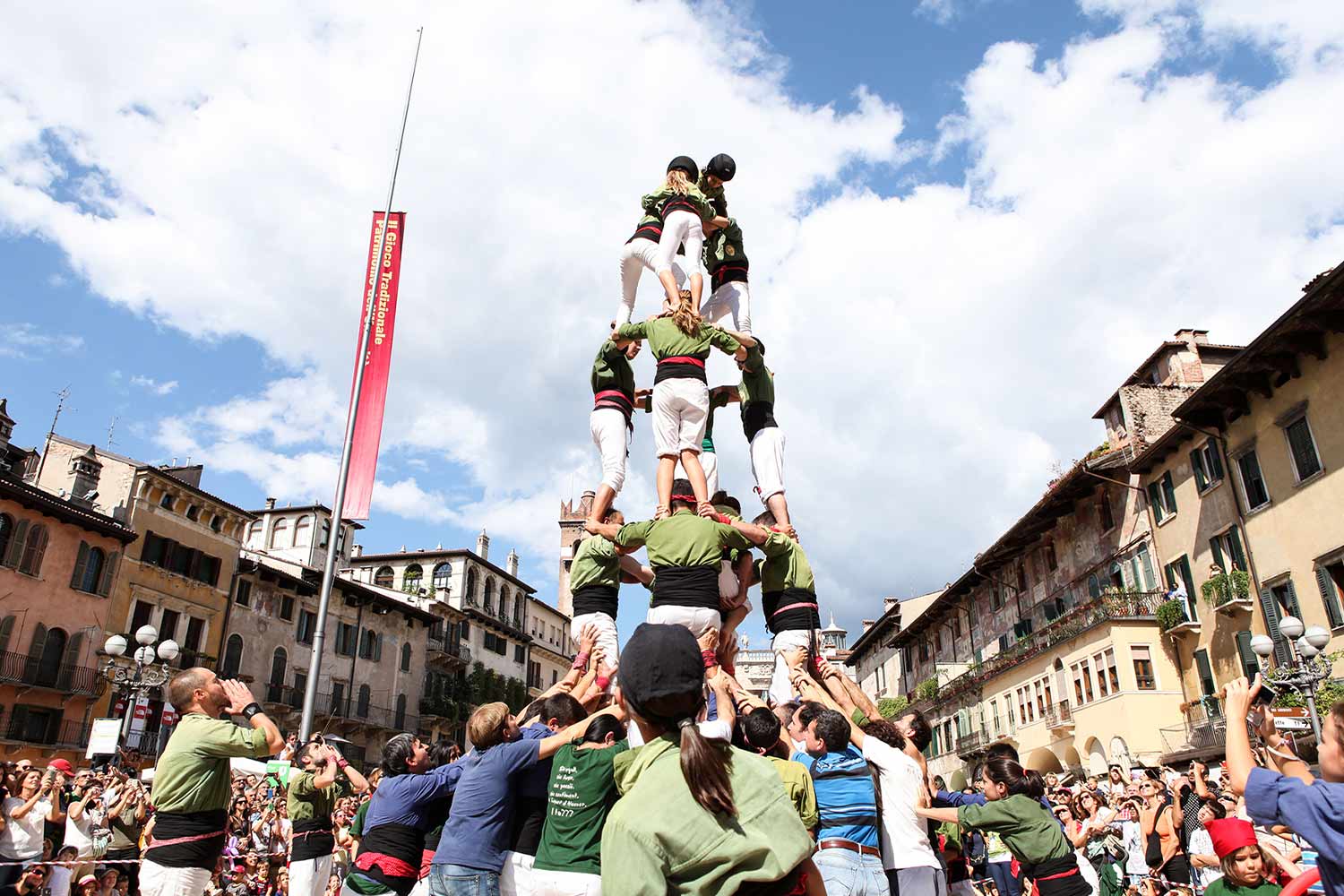 Il gioco catalano dei Castells, tra i protagonisti del festival Tocatì di Verona ©Barbara Rigon