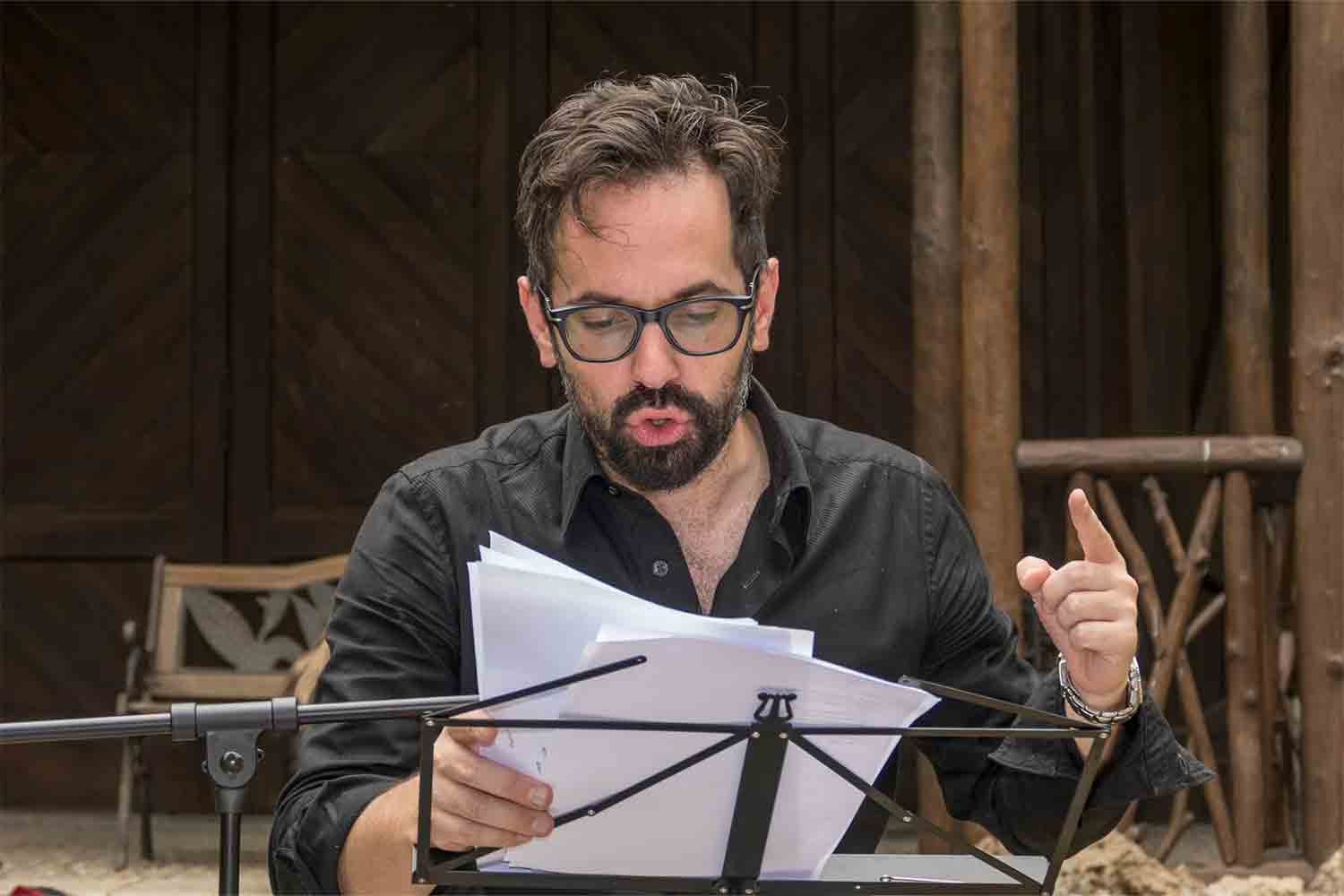 Lo scrittore Dimitri Ruggeri Pugni al petto