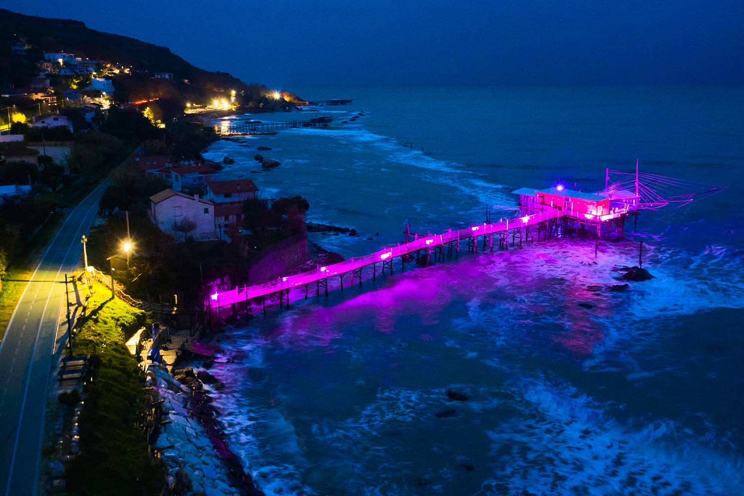 La Costa dei Trabocchi illuminata di rosa per il Giro d’Italia 2023