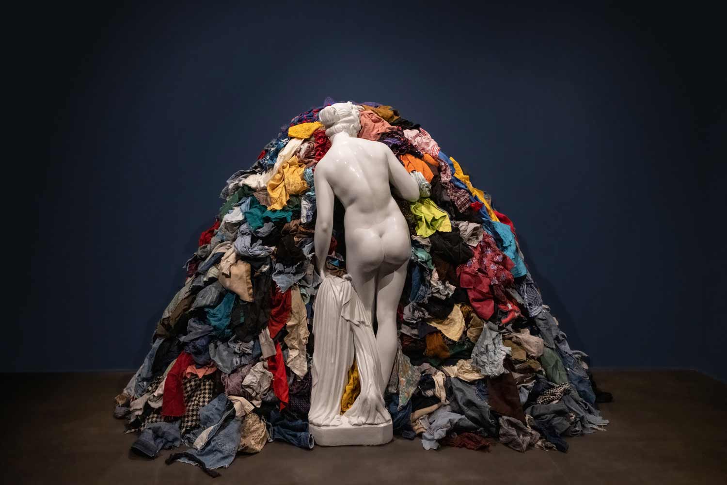 Michelangelo Pistoletto Venere degli stracci (1967) Courtesy Cittadellarte - Fondazione Pistoletto, Biella