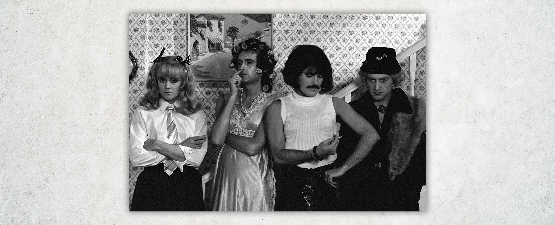 i Queen sul set del video di I want to break free, Limehouse Studios, Londra (1984) © Peter Hince