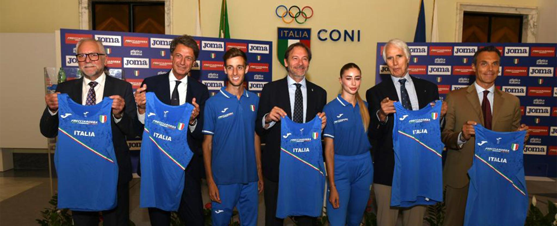 Foto presentazione maglia