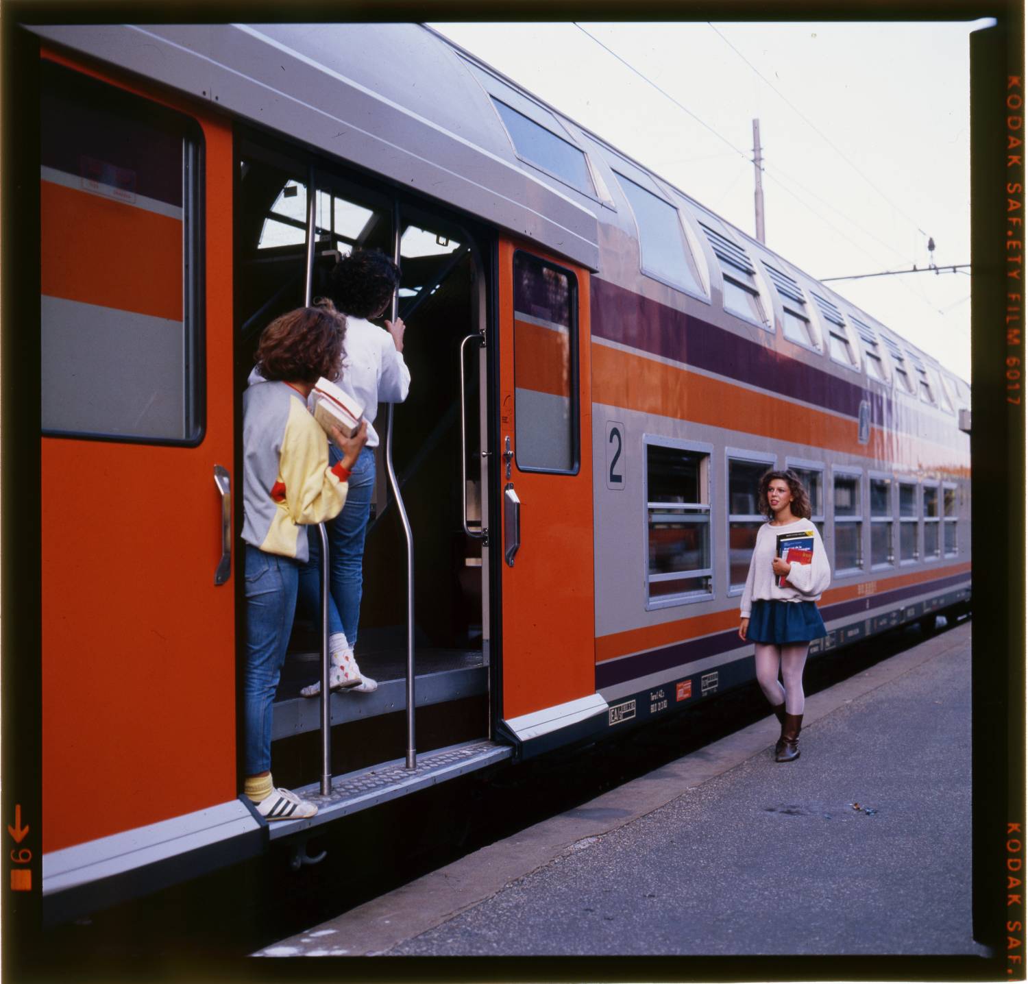 Ragazze in stazione