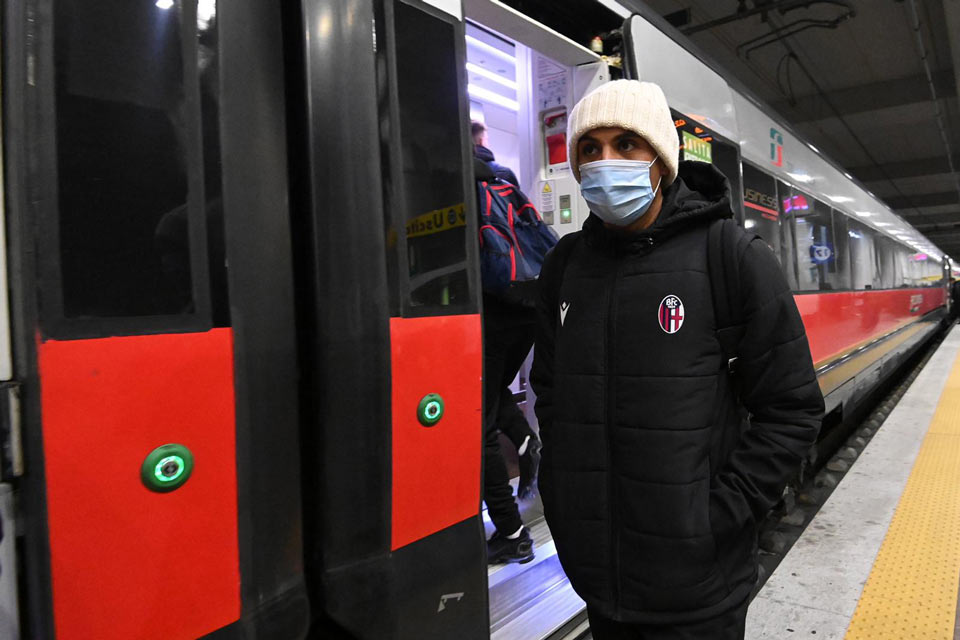 Il Bologna viaggia a bordo del Frecciarossa per raggiungere Milano. Il 5 dicembre la sfida per la decima giornata di Serie A contro l'Inter