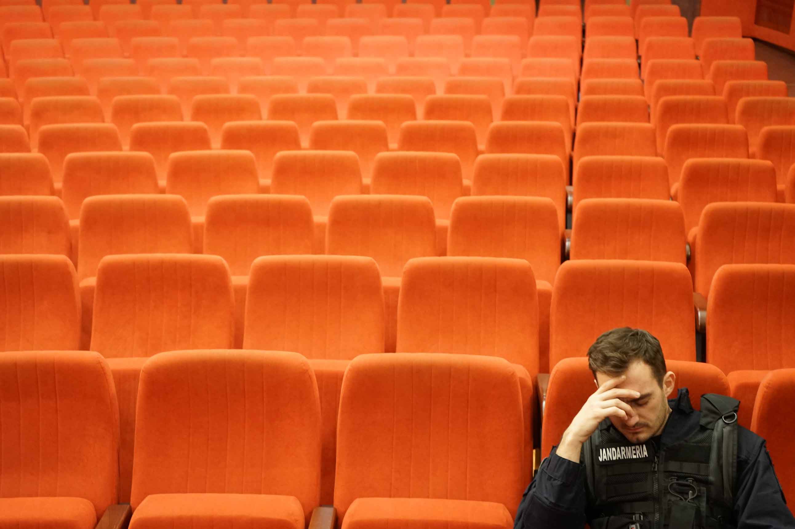 Una scena del film Camp De Meci/Poppy Field del regista Eugen Jebeleanu, in gara per il premio Torino 38 del Torino Film Festival 2020