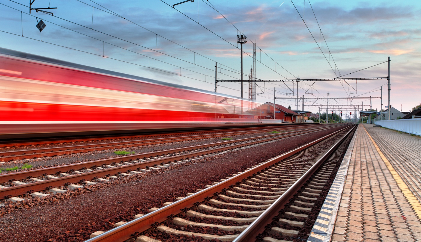 Illustrazione treno in corsa