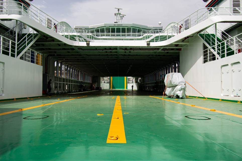 Interno nave Sikania