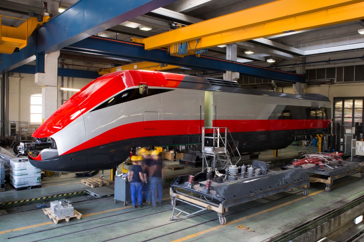 Officina manutenzione treni