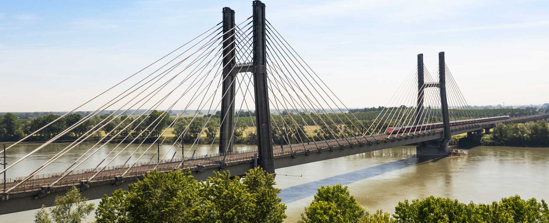 Ponte sulla rete ferroviaria