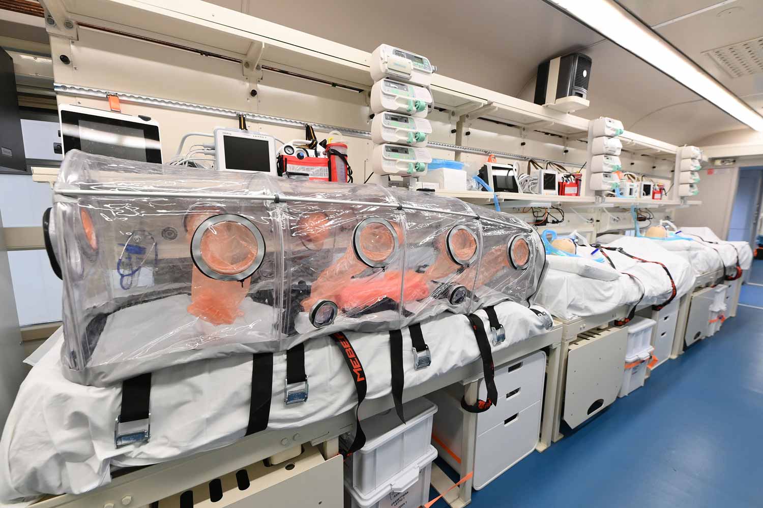Interno di una carozza del treno sanitario
