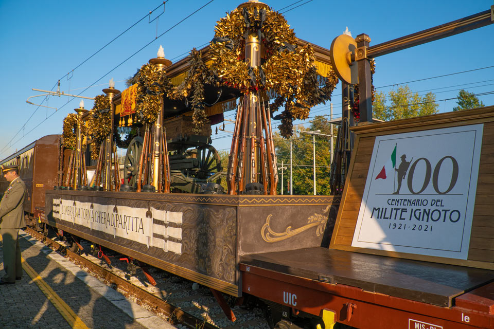 Il Treno della Memoria allestito da Fondazione FS Italiane per il centenario del viaggio del Milite Ignoto in partenza dalla stazione di Aquileia