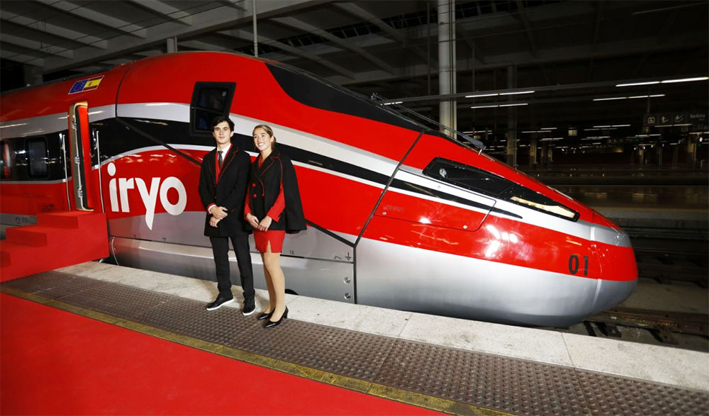 Frecciarossa 1000 iryo nella stazione di Madrid Atocha