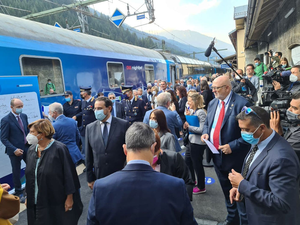 Il Connecting Europe Express accolto nella stazione di Brennero