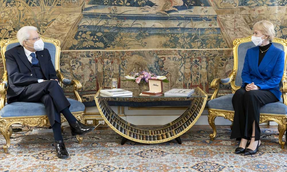 Il Presidente Sergio Mattarella e la Presidente di FS Nicoletta Giadrossi