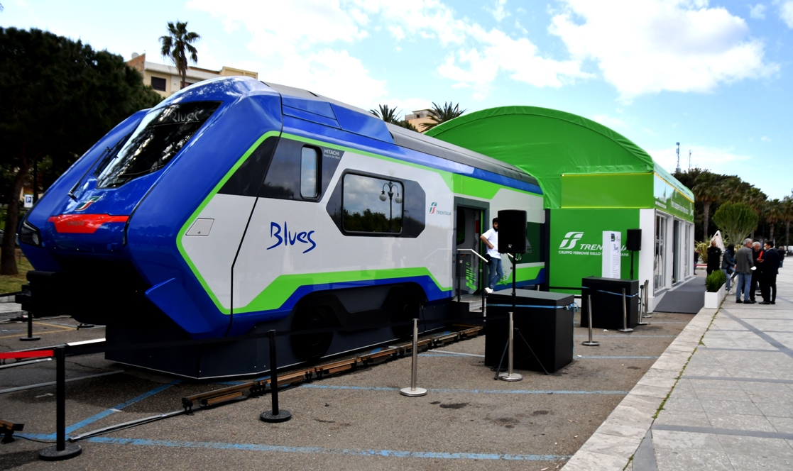 Mock-up treno regionale Blues