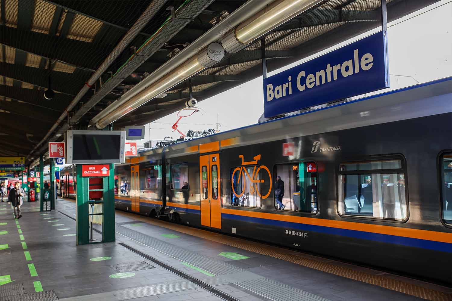 Foto dei binari di Bari Centrale
