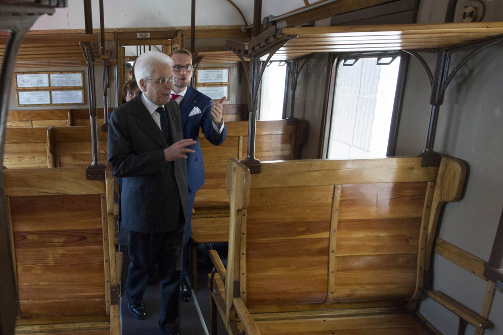 Il Presidente Sergio Mattarella con il direttore di Fondazione FS Italiane, Luigi Cantamessa, nel corso della visita al Museo Nazionale Ferroviario di Pietrarsa ©Francesco Ammendola/Quirinale