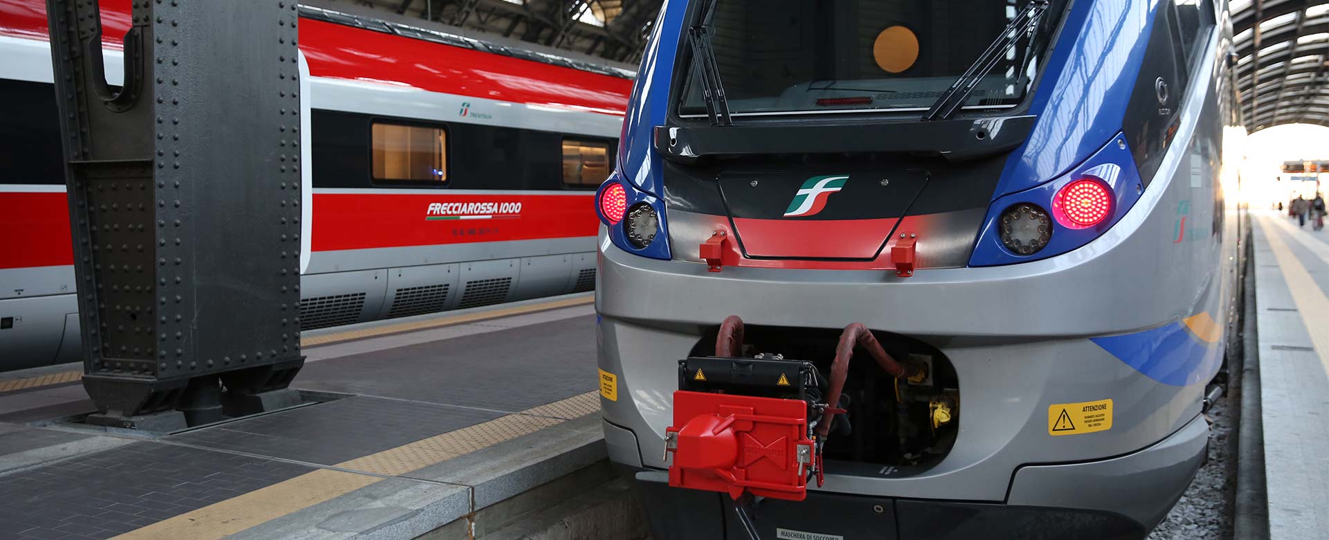 Treno regionale e Frecciarossa