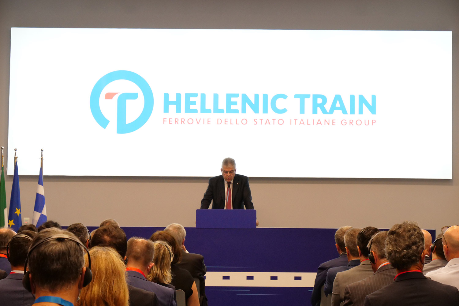L'AD del Gruppo FS Luigi Ferraris durante la presentazione di Hellenic Train