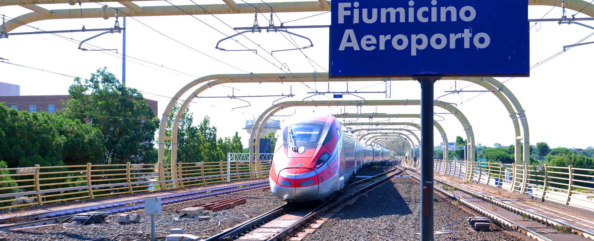 Frecciarossa 1000 nella stazione di Fiumicino