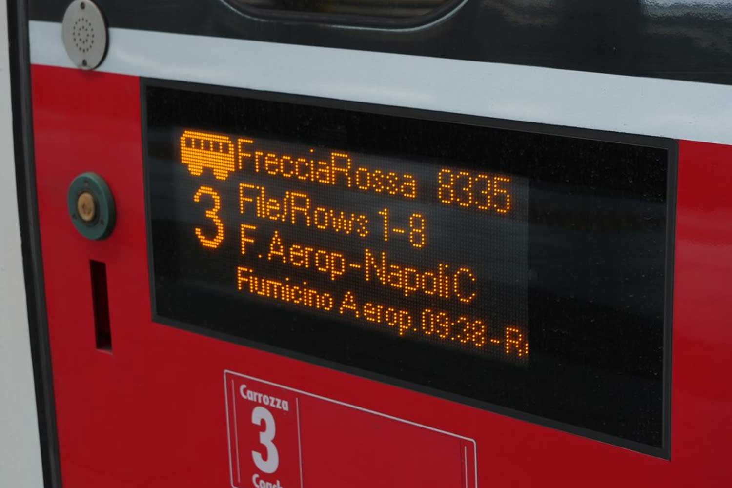 Frecciarossa 1000 nella stazione di Fiumicino