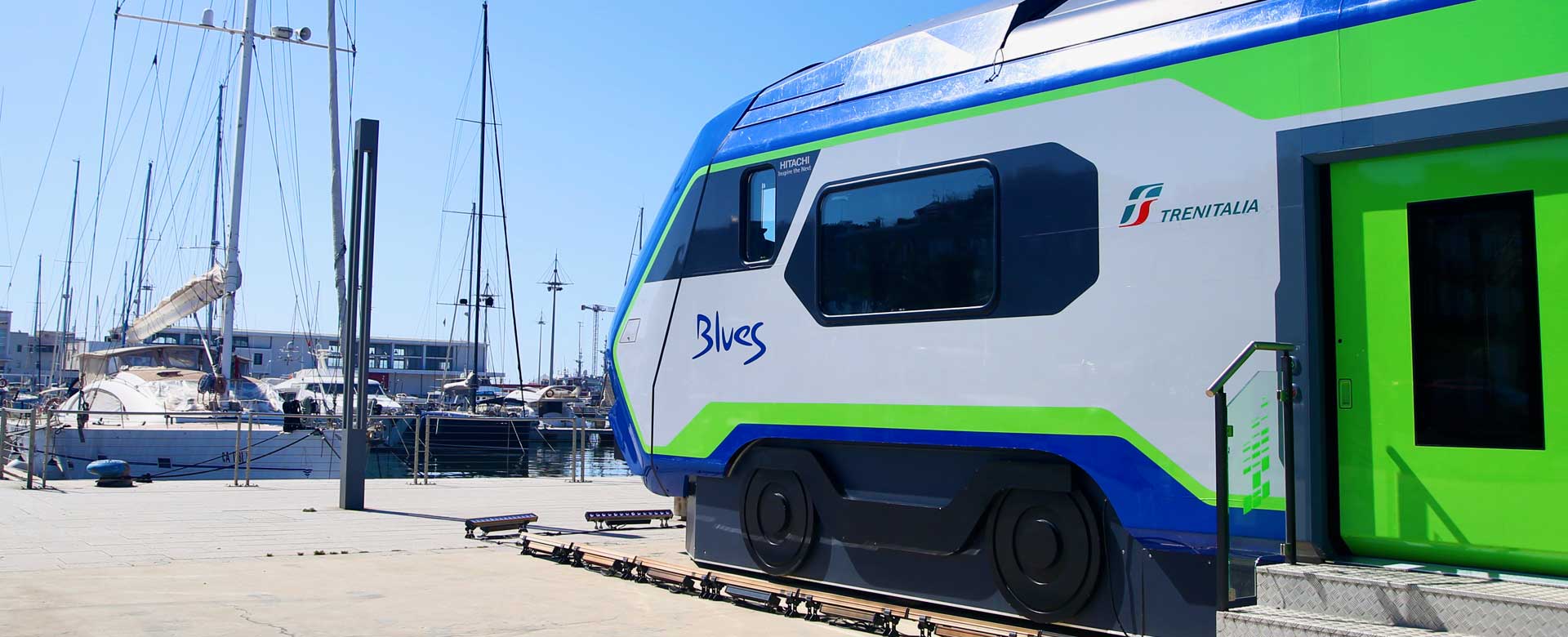 Treno regionale Blues di Trenitalia a Cagliari