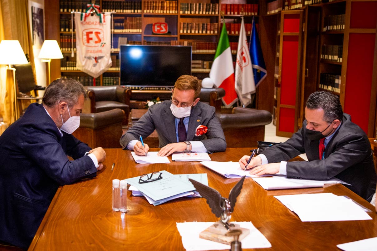 Firma accordo tra Fondazione FS e Duegi Editrice
